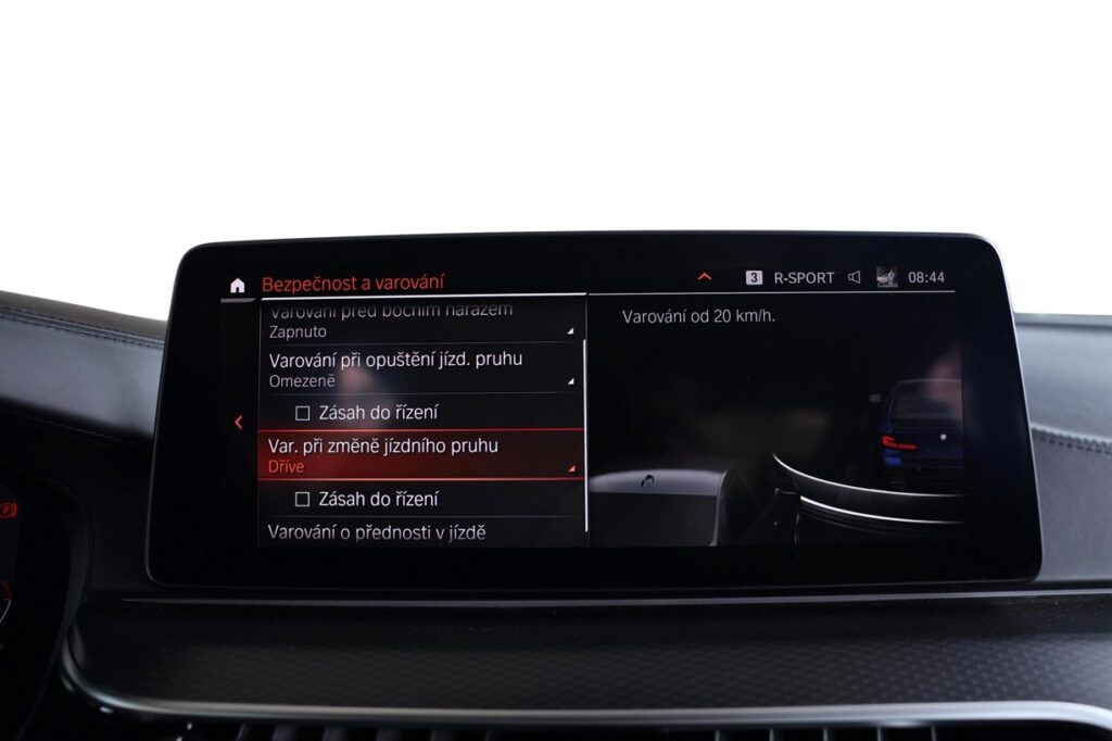 BMW M550i xDrive