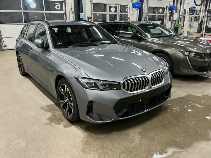 BMW 330i xDrive Touring
