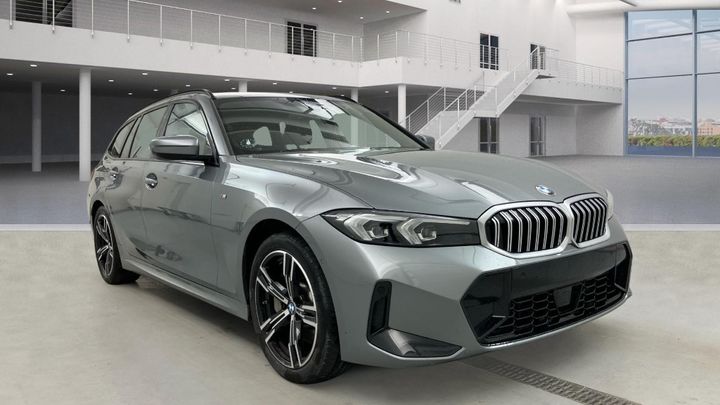 BMW 330i xDrive Touring