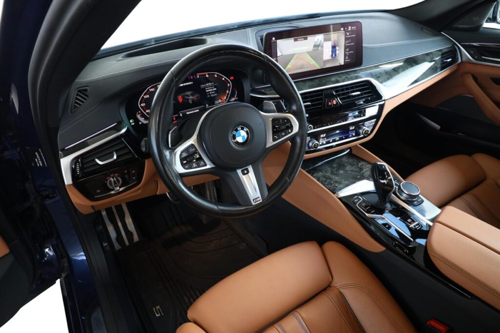 BMW M550i xDrive