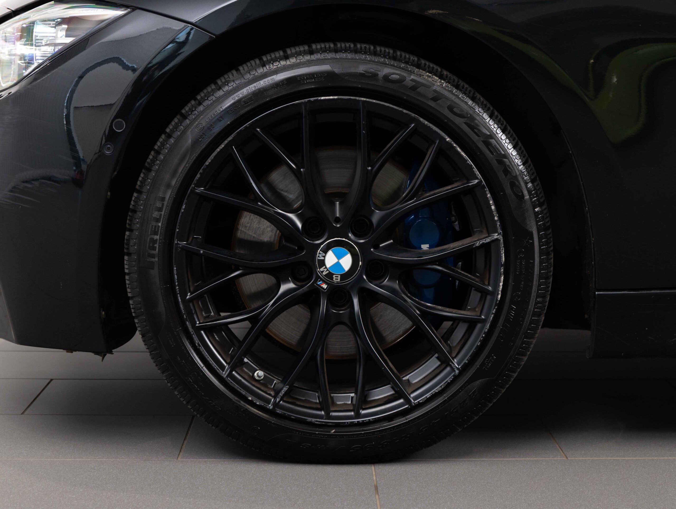 BMW 320i xDrive Touring