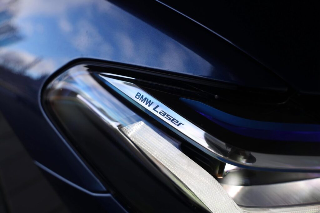 BMW M550i xDrive