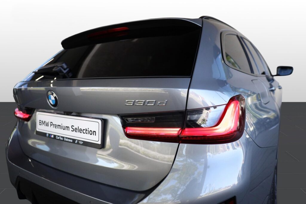 BMW 330d xDrive Touring