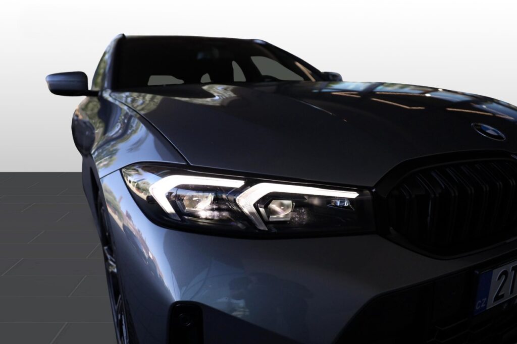 BMW 330d xDrive Touring