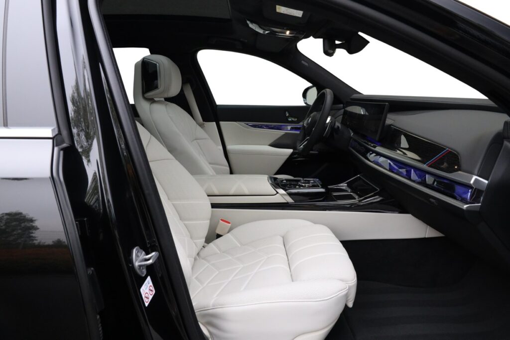 BMW 740d xDrive Sedan