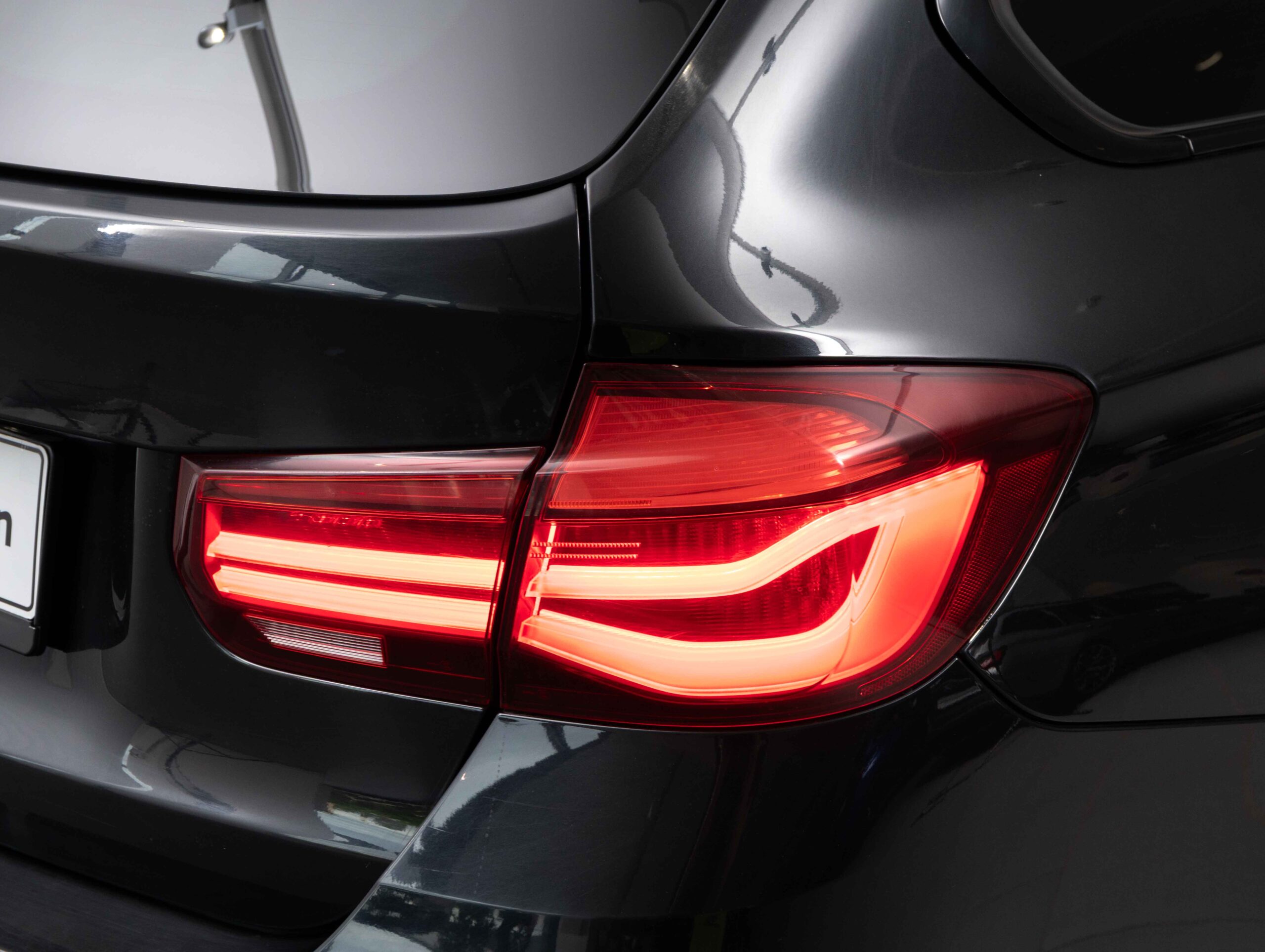 BMW 320i xDrive Touring
