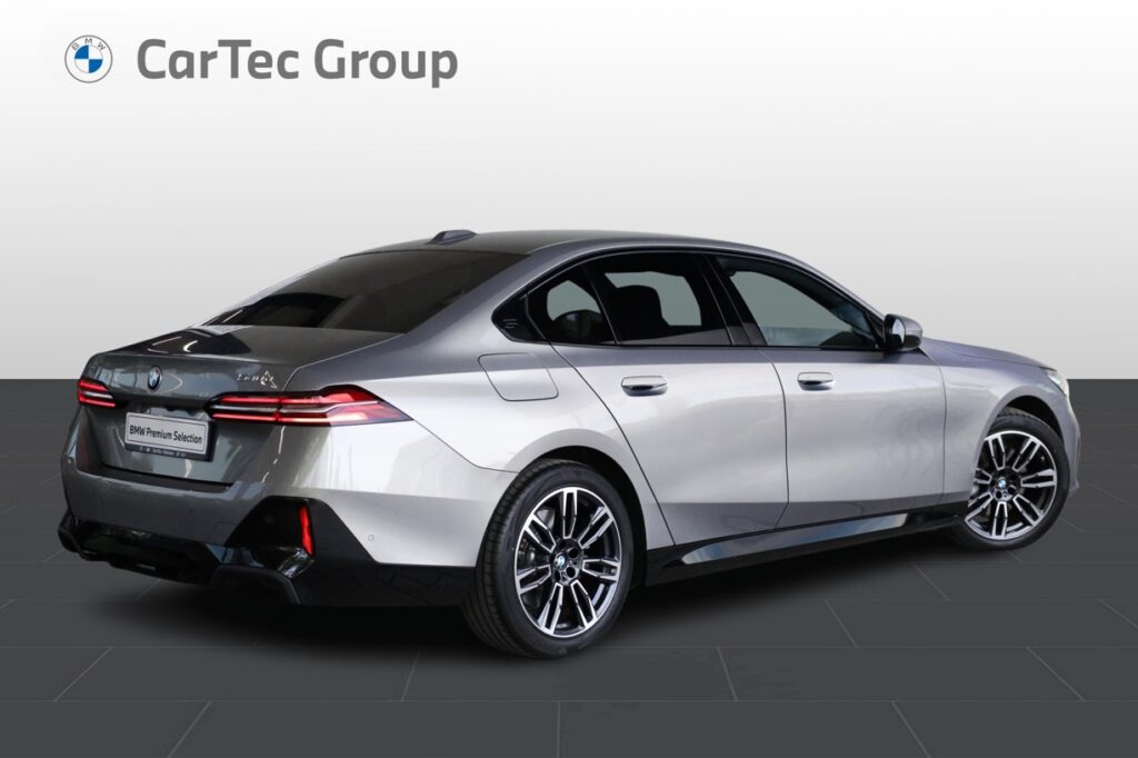 BMW 540d xDrive Sedan