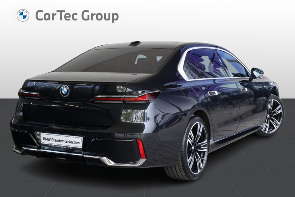 BMW 740d xDrive Sedan