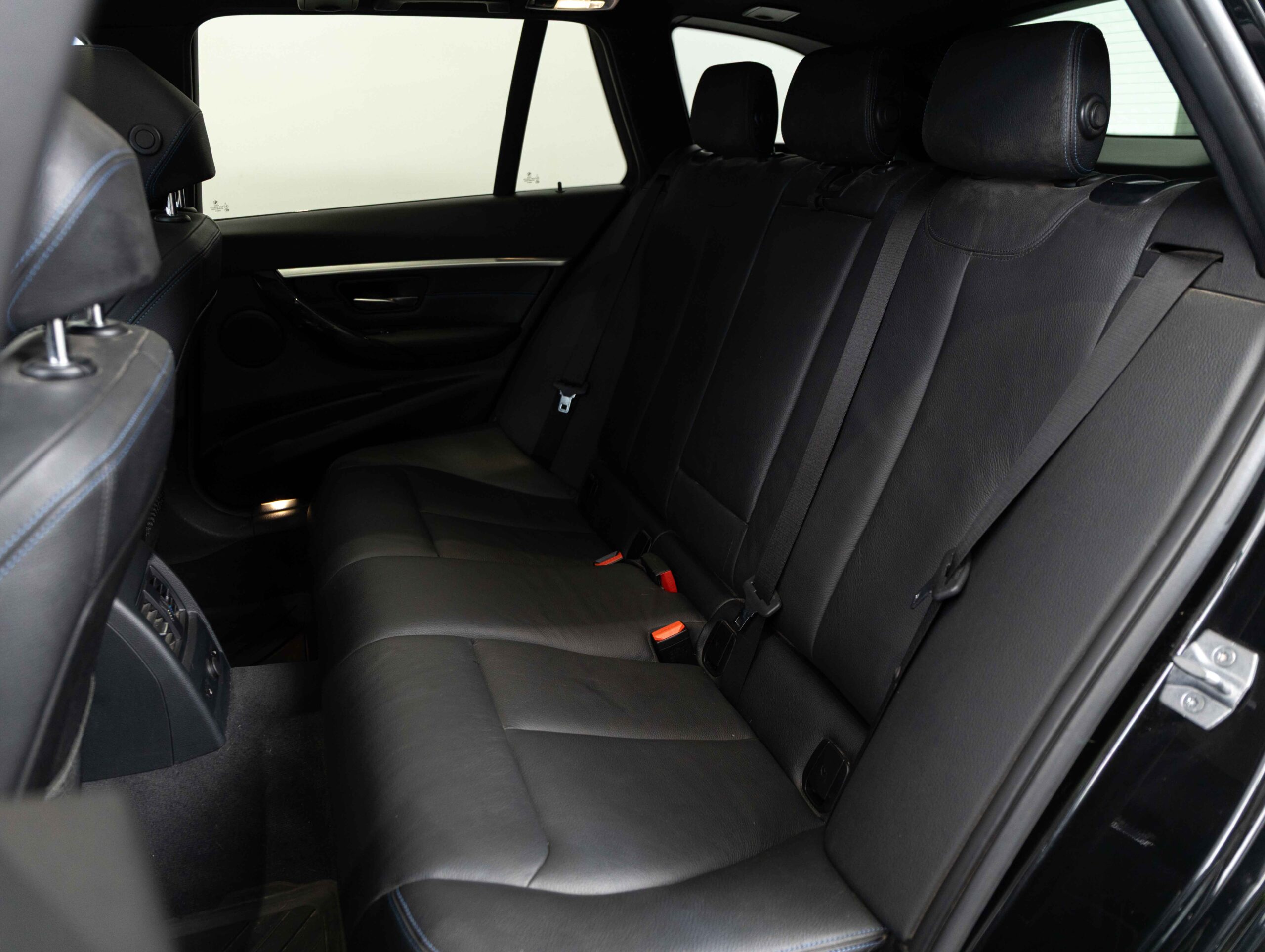 BMW 320i xDrive Touring