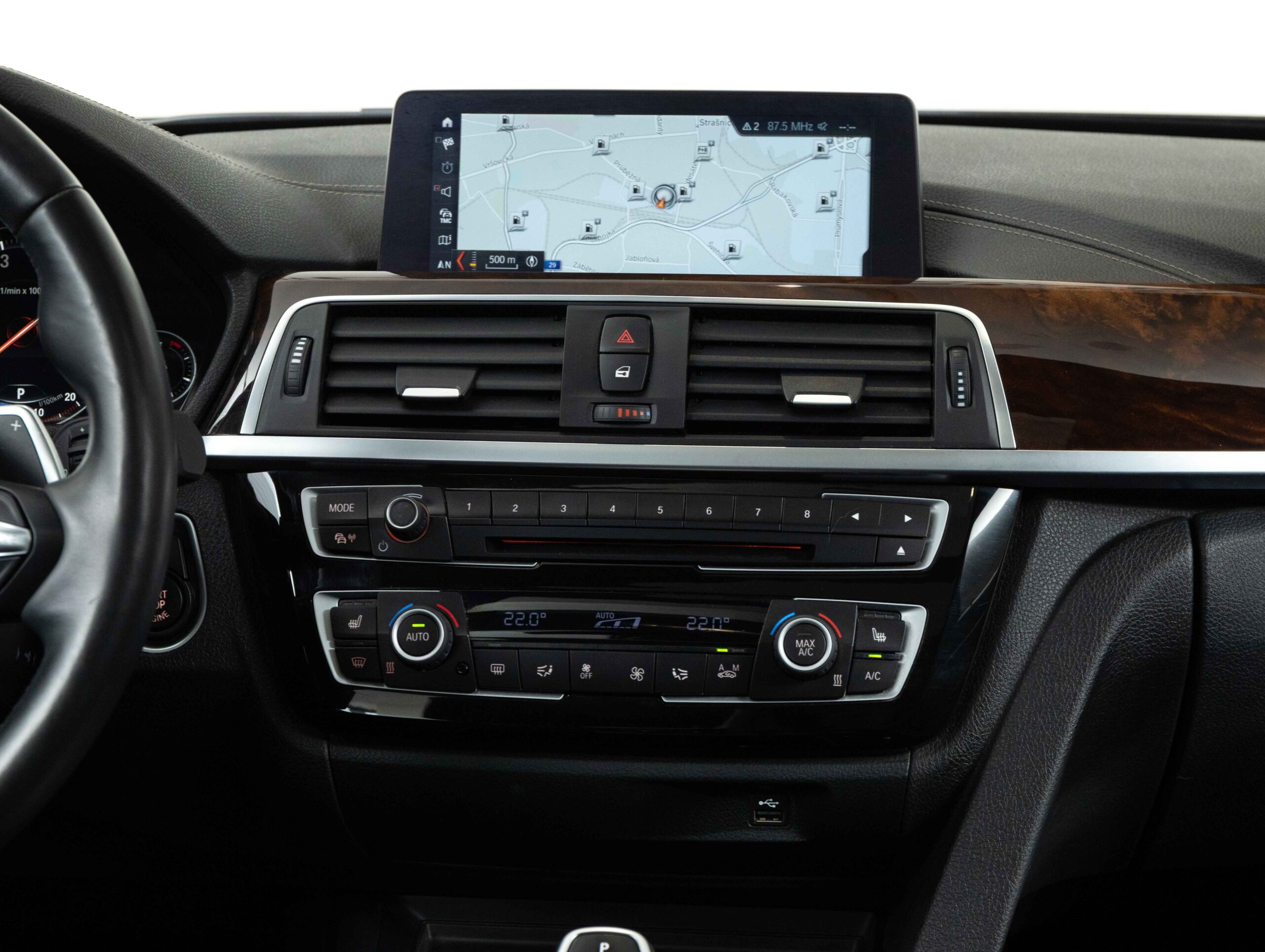 BMW 320i xDrive Touring