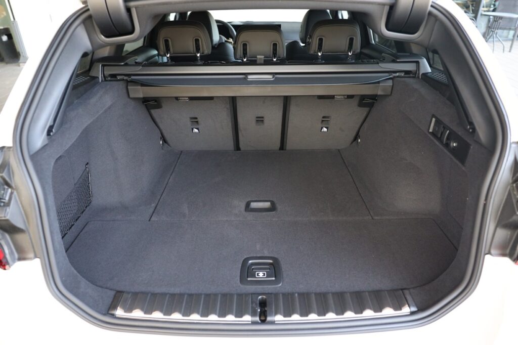 BMW 330d xDrive Touring