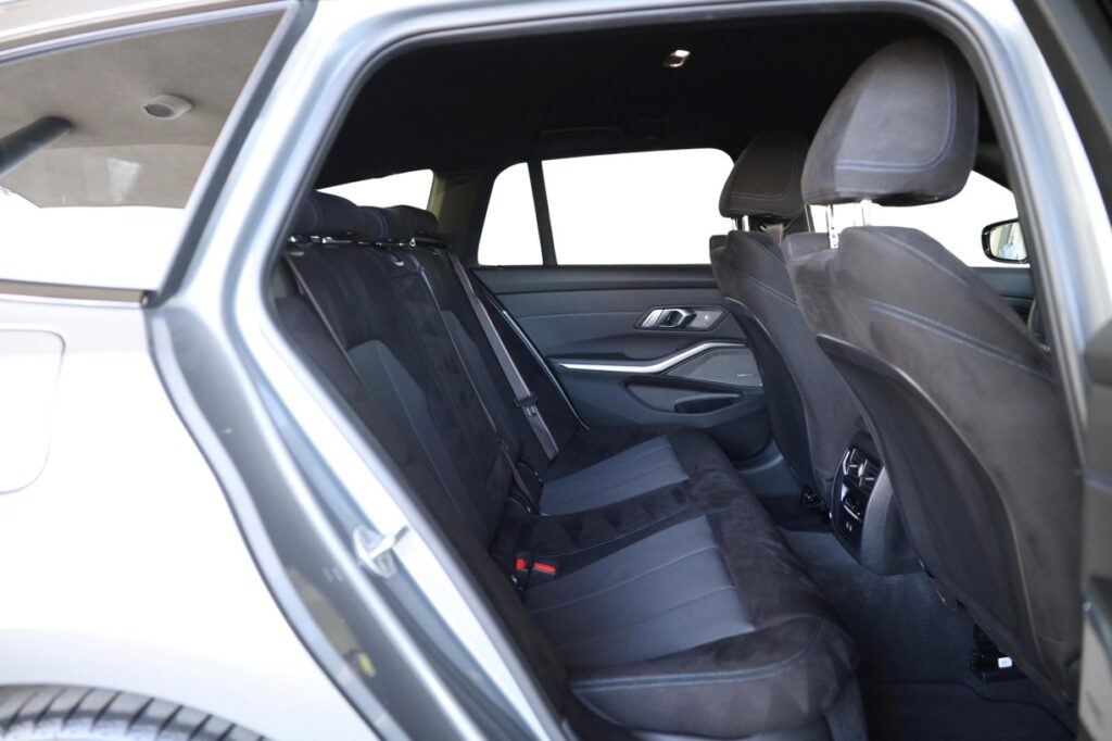 BMW 330d xDrive Touring