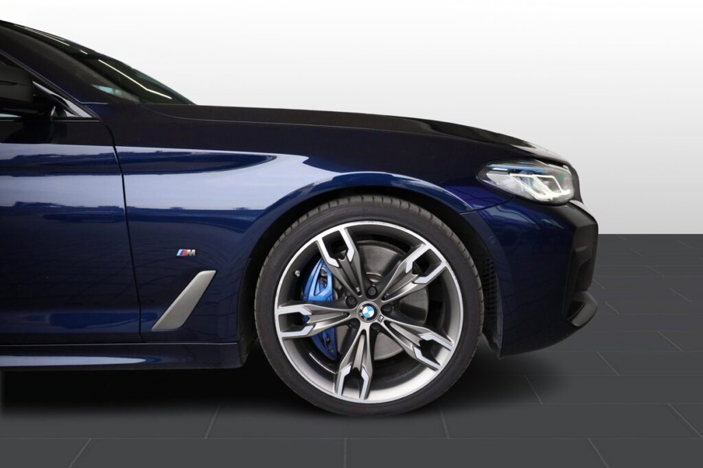 BMW M550i xDrive