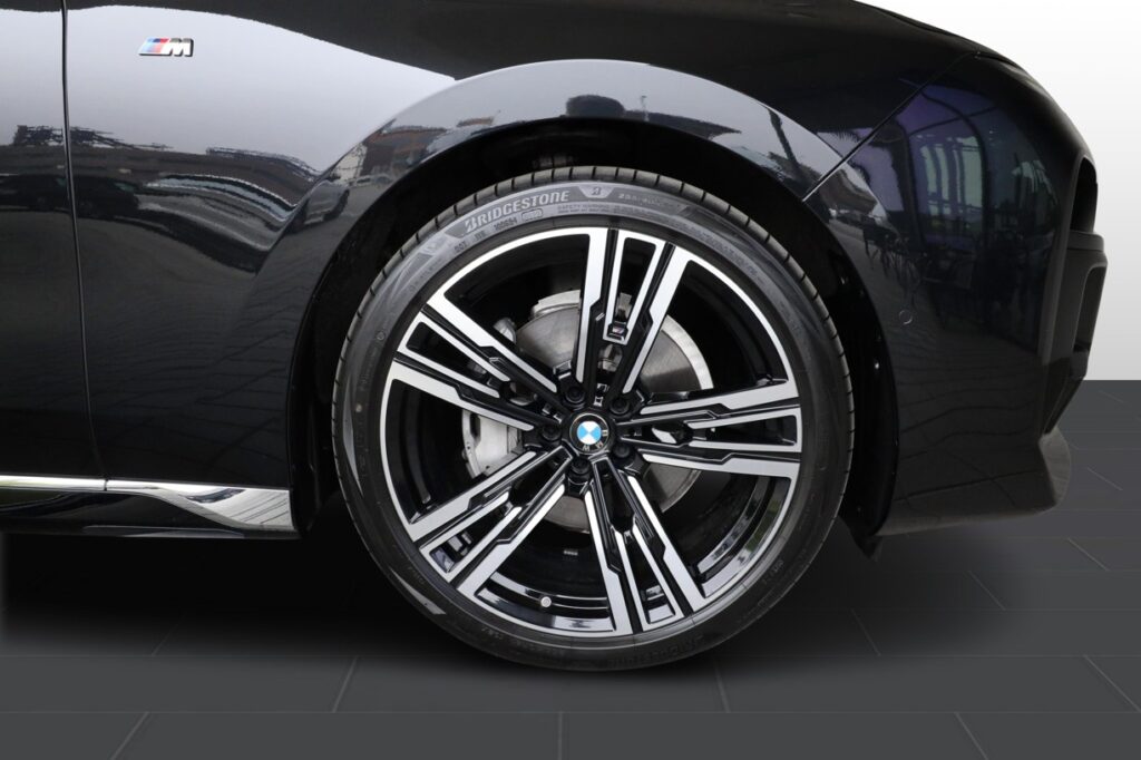 BMW 740d xDrive Sedan