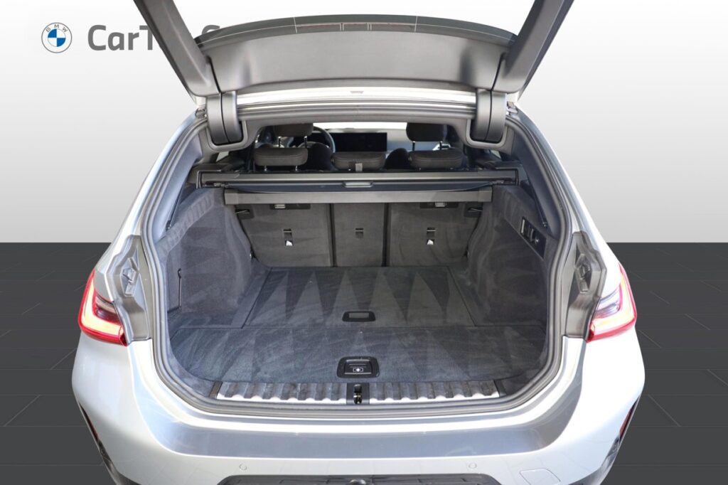 BMW 330d xDrive Touring