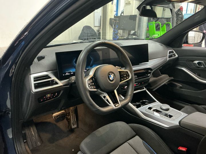 BMW 330i xDrive Touring