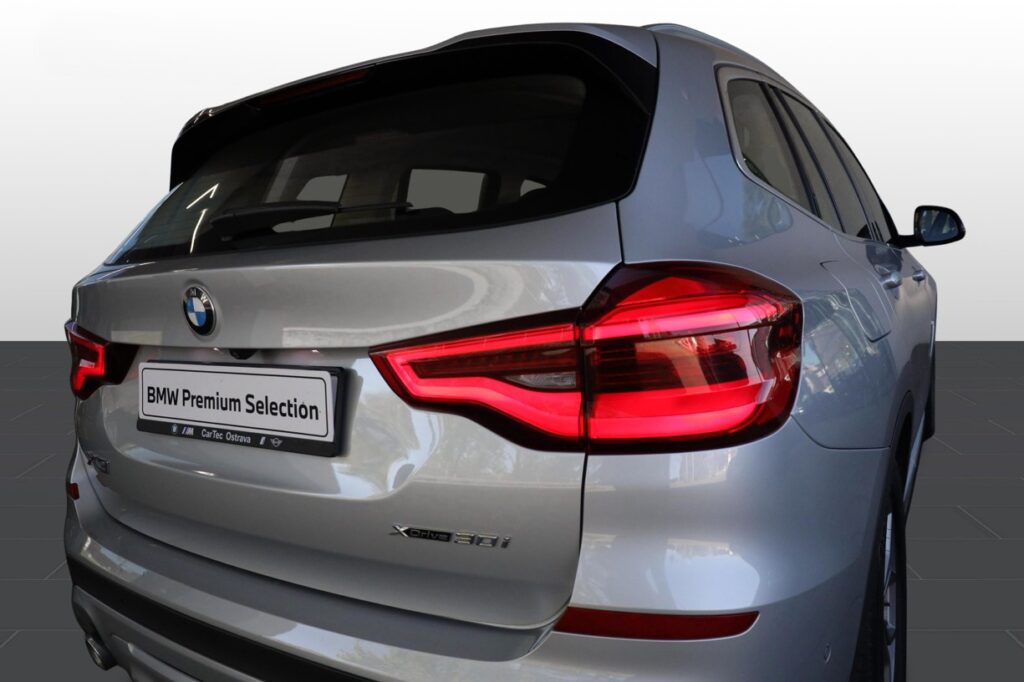 BMW X3 xDrive30i