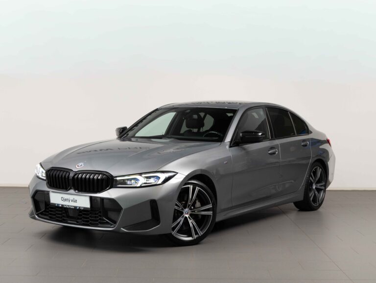 BMW 330i xDrive