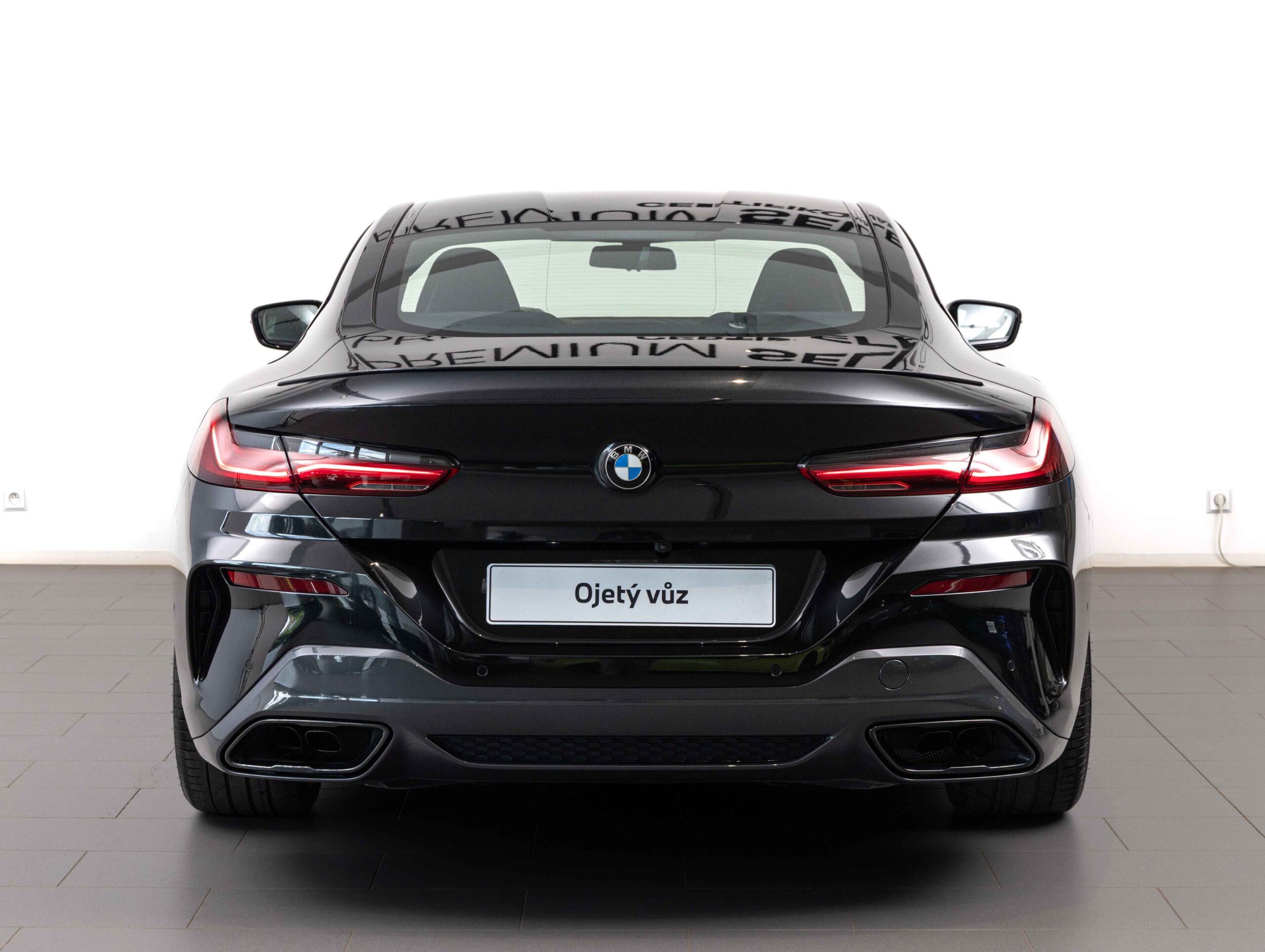 BMW M850i xDrive Coupe