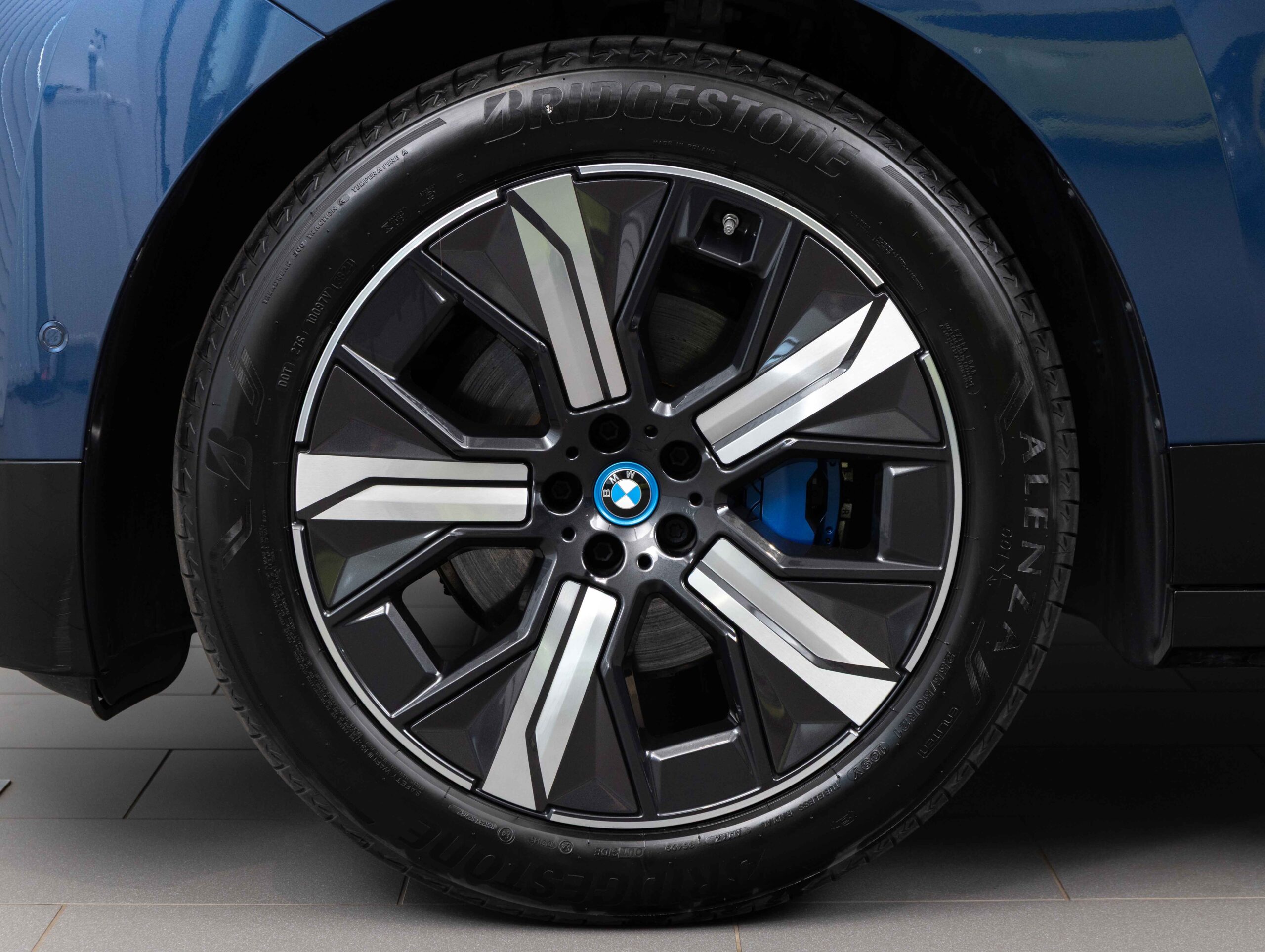 BMW iX xDrive40