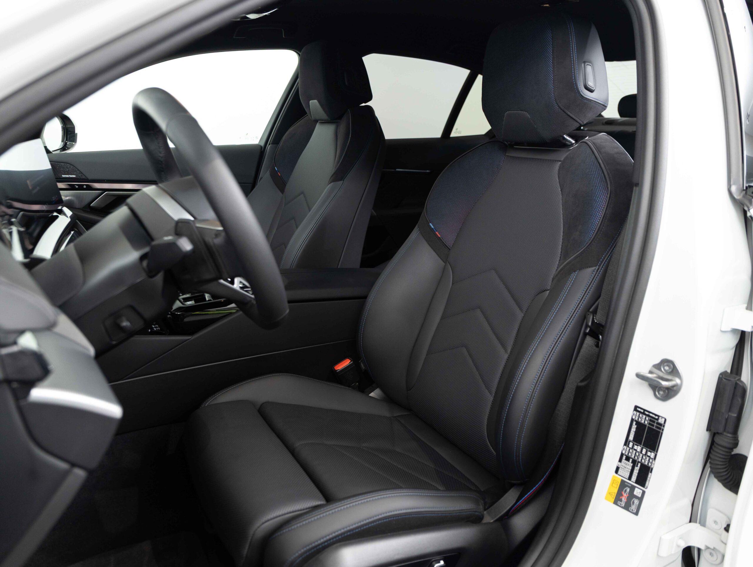 BMW i5 xDrive40