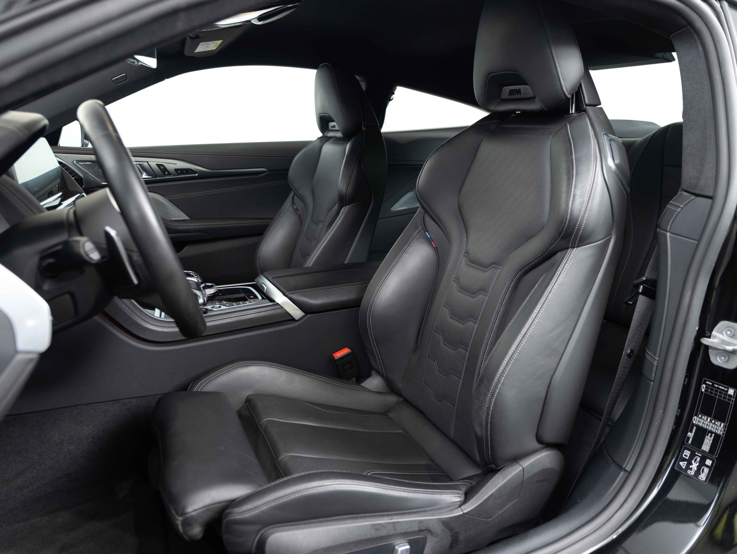 BMW M850i xDrive Coupe