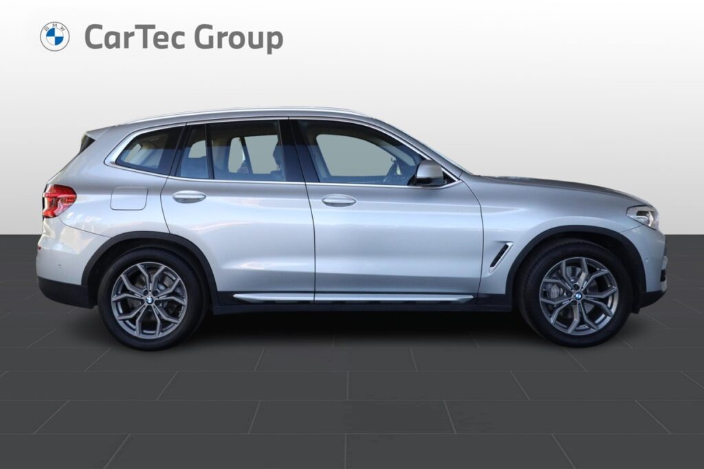 BMW X3 xDrive30i