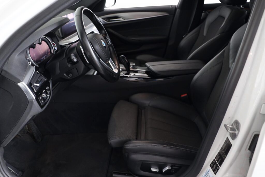 BMW 520d xDrive Touring