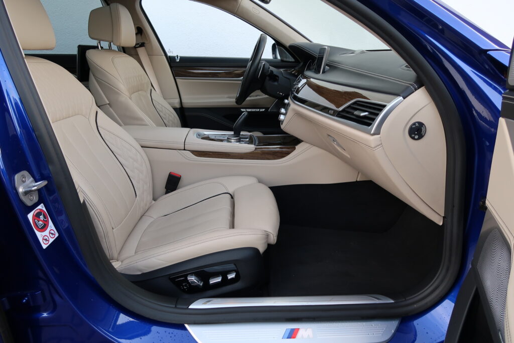 BMW 750Li xDrive