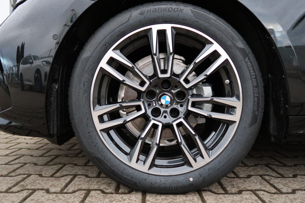 BMW 520i