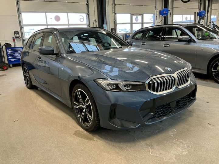BMW 330i xDrive Touring