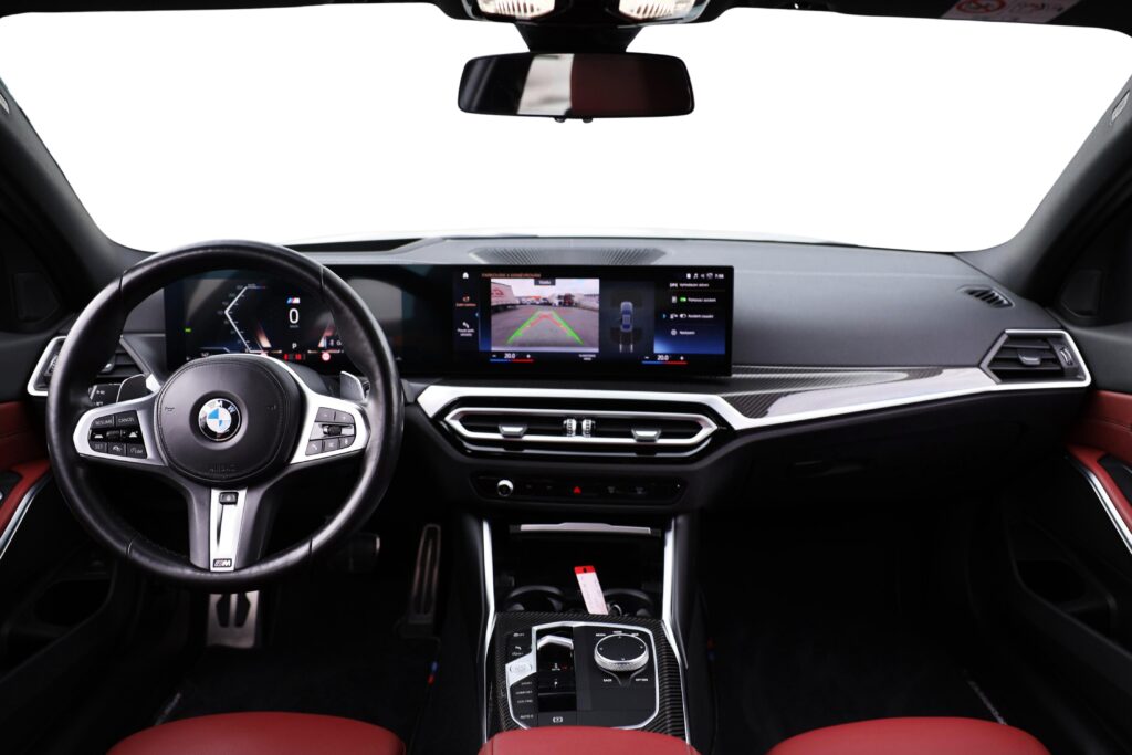 BMW 330i Sedan