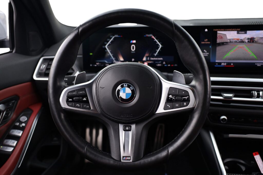 BMW 330i Sedan