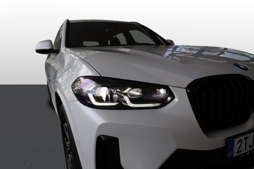 BMW X3 xDrive30i