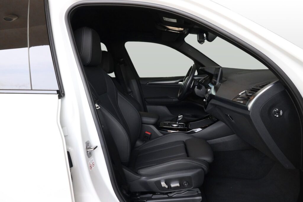 BMW X3 xDrive30i