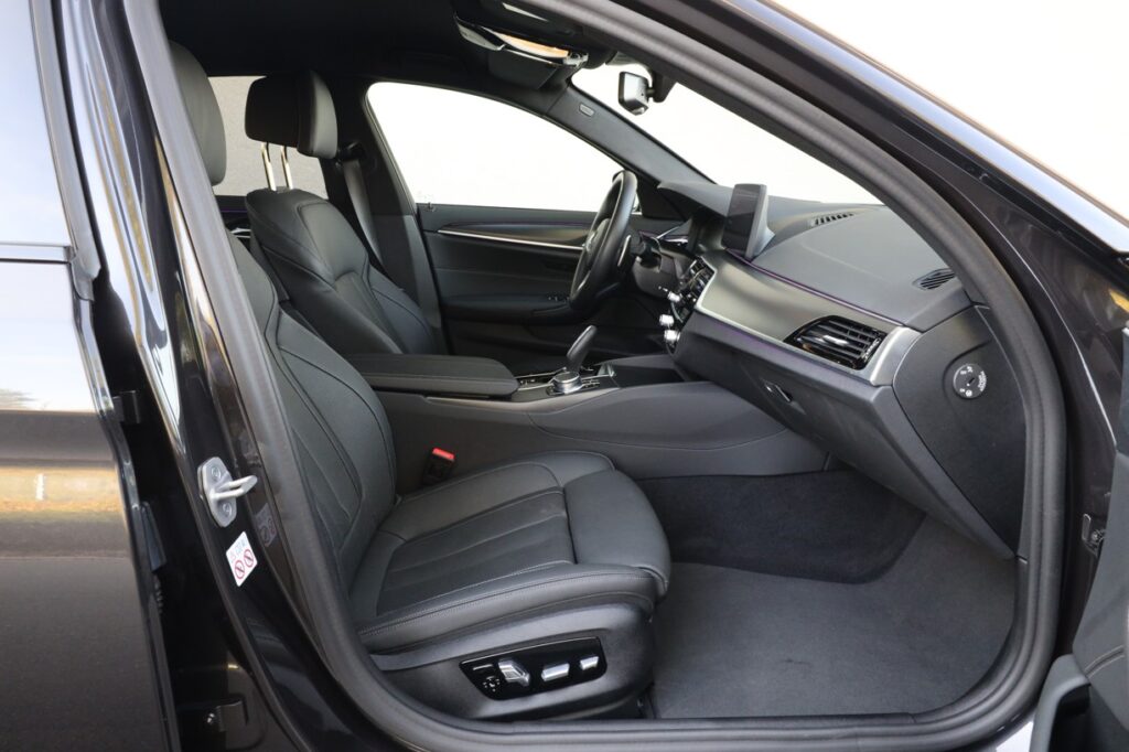 BMW 530d xDrive Sedan