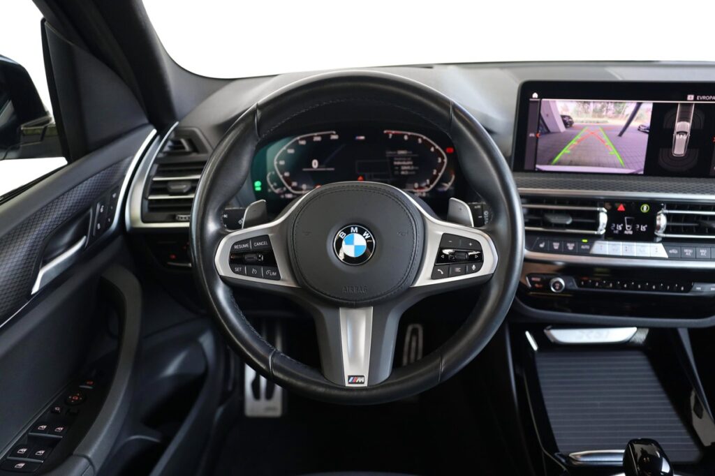 BMW X3 xDrive30i