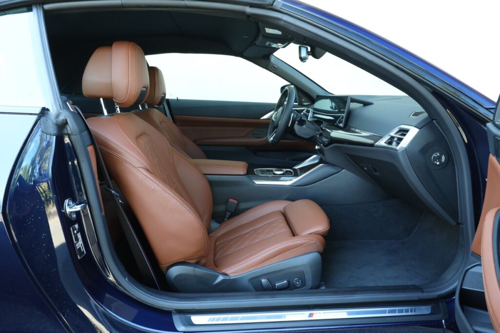 BMW M440i xDrive Convertible