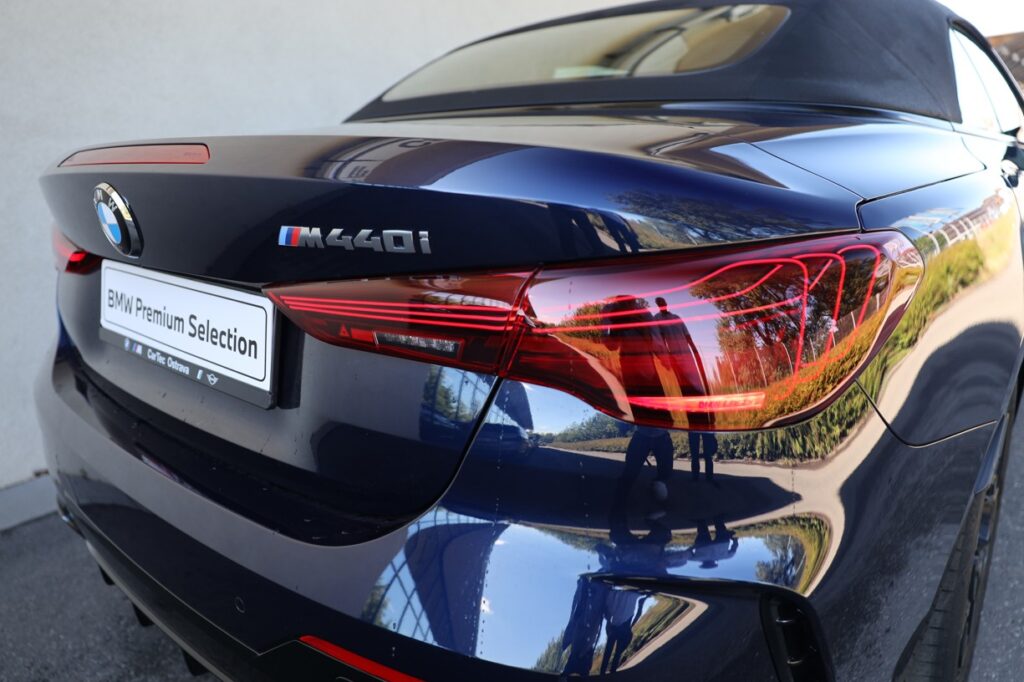 BMW M440i xDrive Convertible