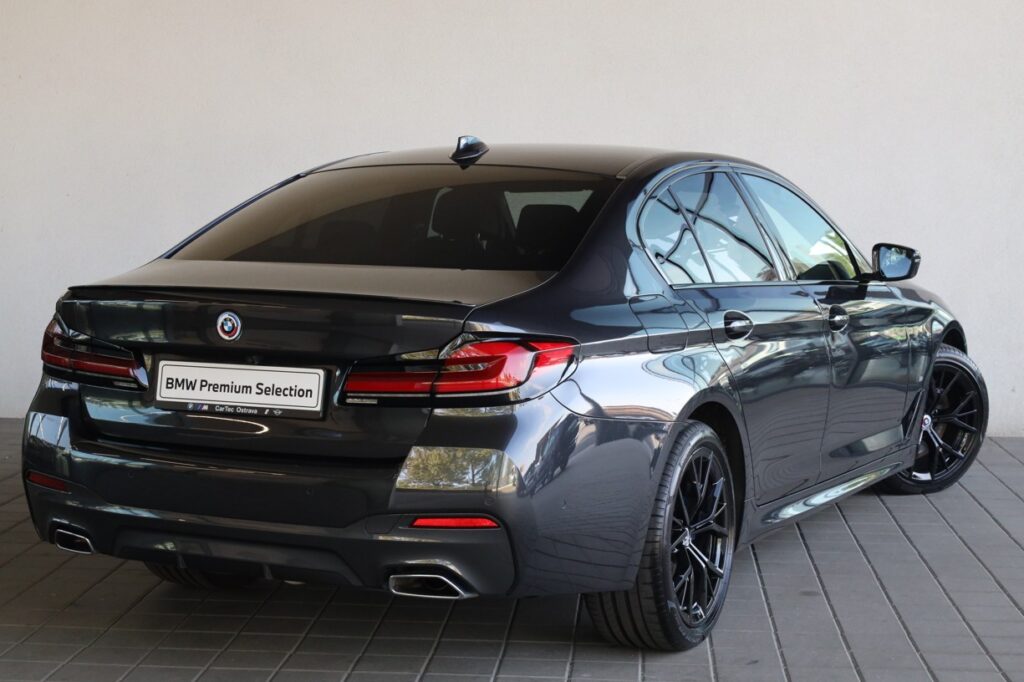 BMW 530d xDrive Sedan