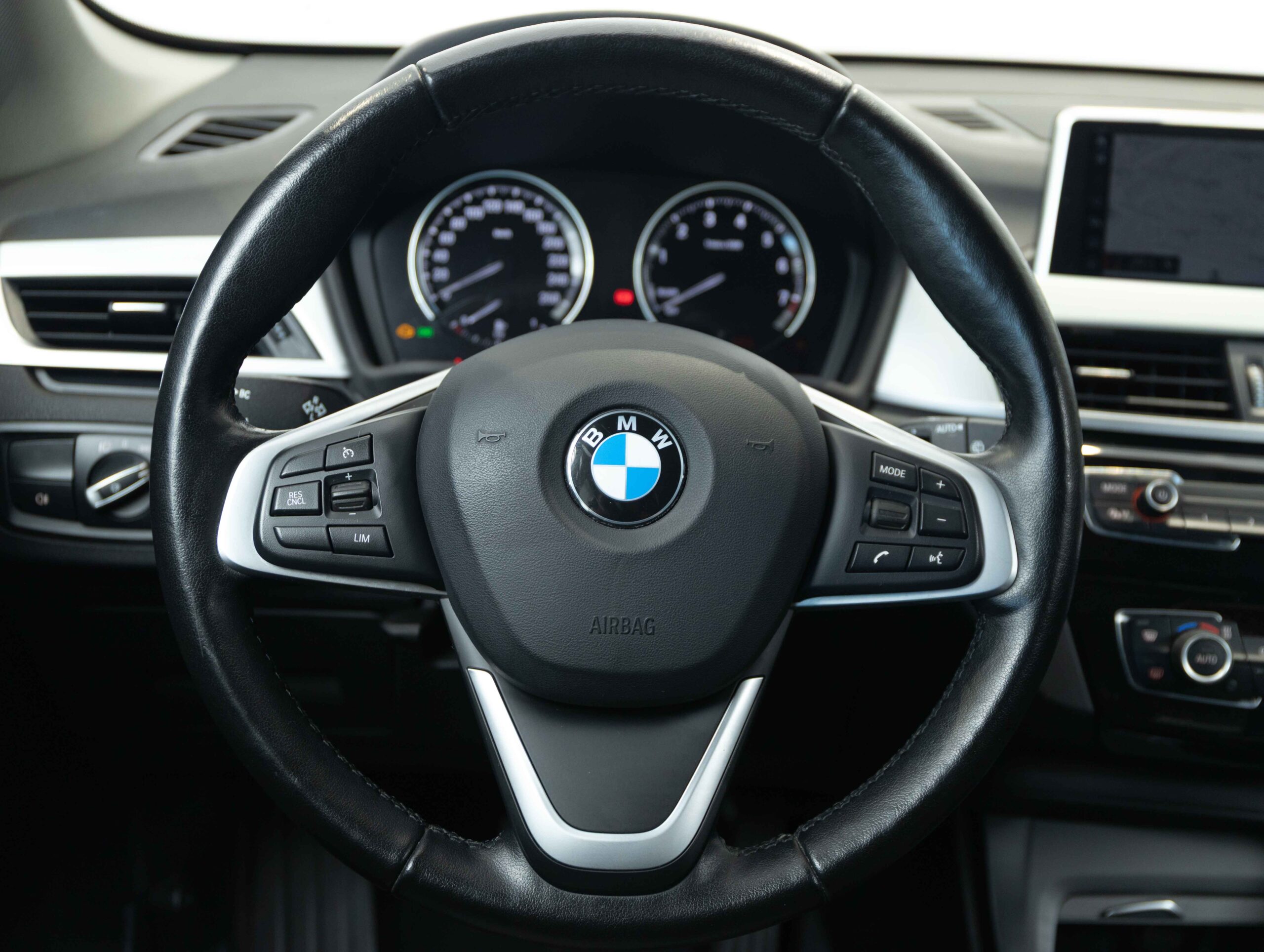 BMW X1 xDrive20i