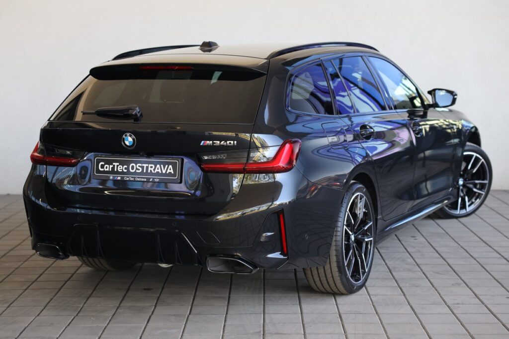 BMW M340i xDrive Touring