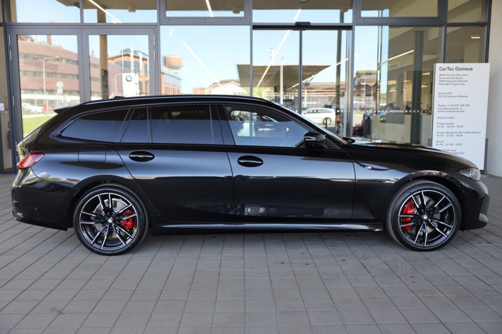 BMW M340i xDrive Touring