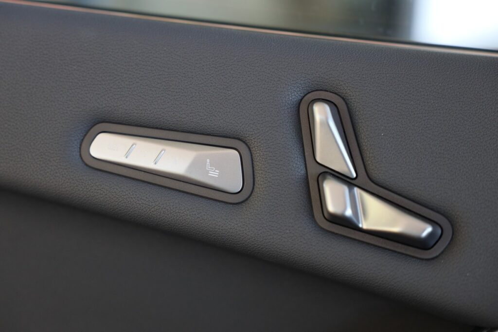 BMW iX xDrive45