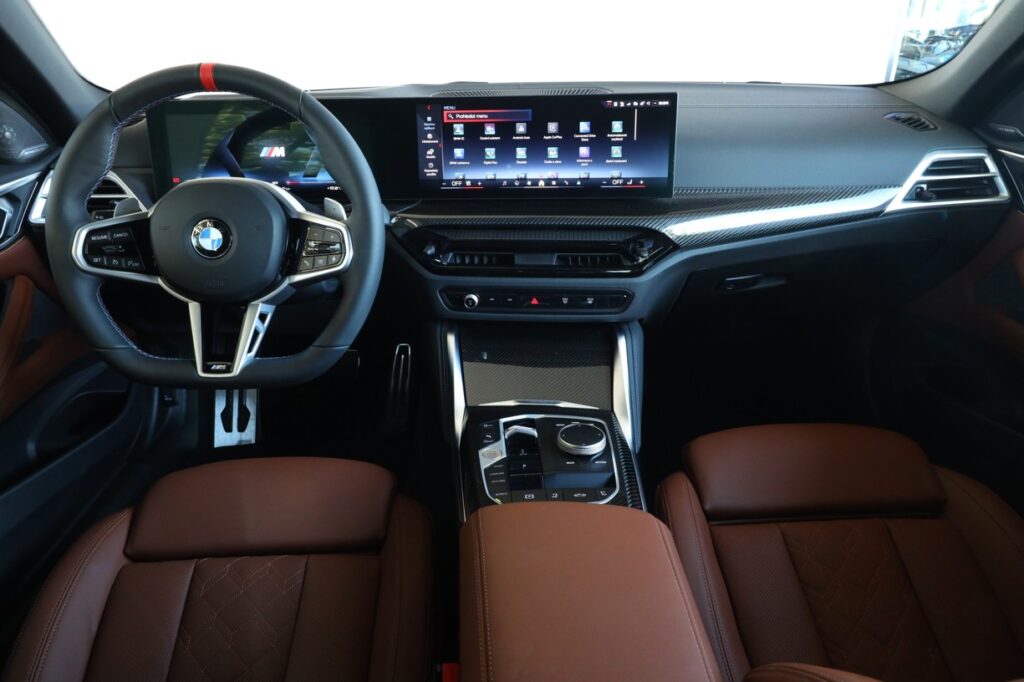 BMW M440i xDrive Convertible