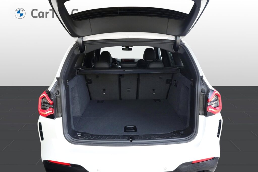 BMW X3 xDrive30i