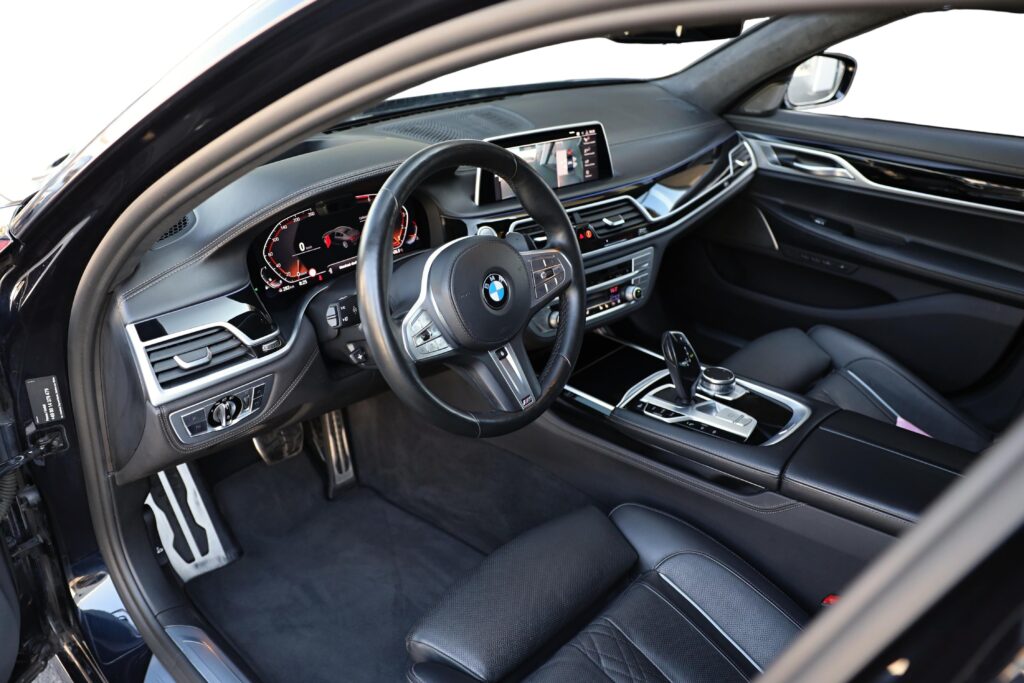BMW 750Li xDrive Sedan
