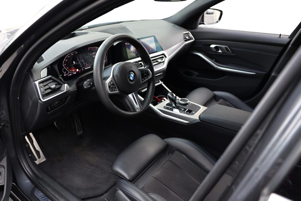 BMW 320d xDrive Touring