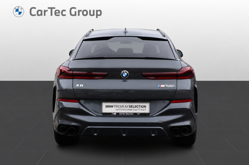 BMW X6 M50i
