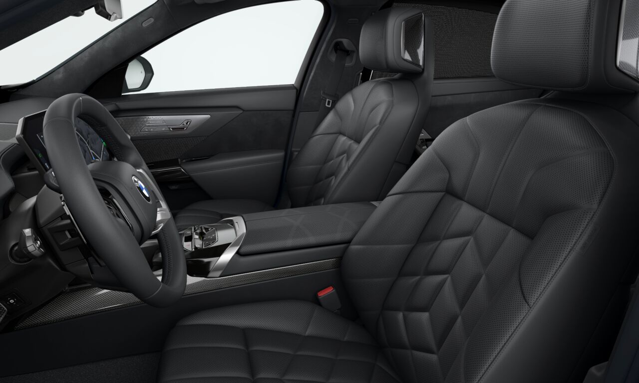 BMW 740 xDrive Sedan